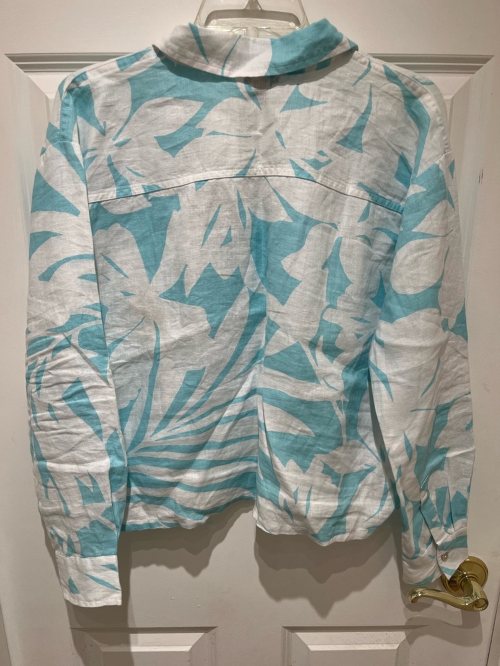 EUC Ann Taylor Turquoise and White Floral Button-Down Linen Shirt - Picture 6 of 7